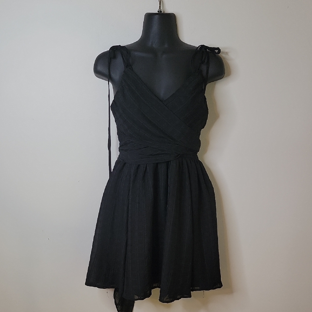 Lulu's Black Wrap Mini Dress Size Small